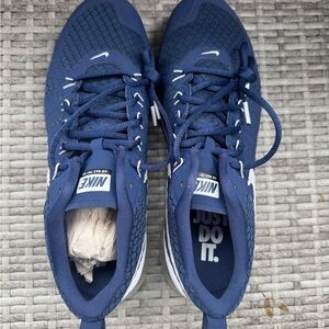 Nike Air Max TR1 180 Men’s Athletic Sneakers